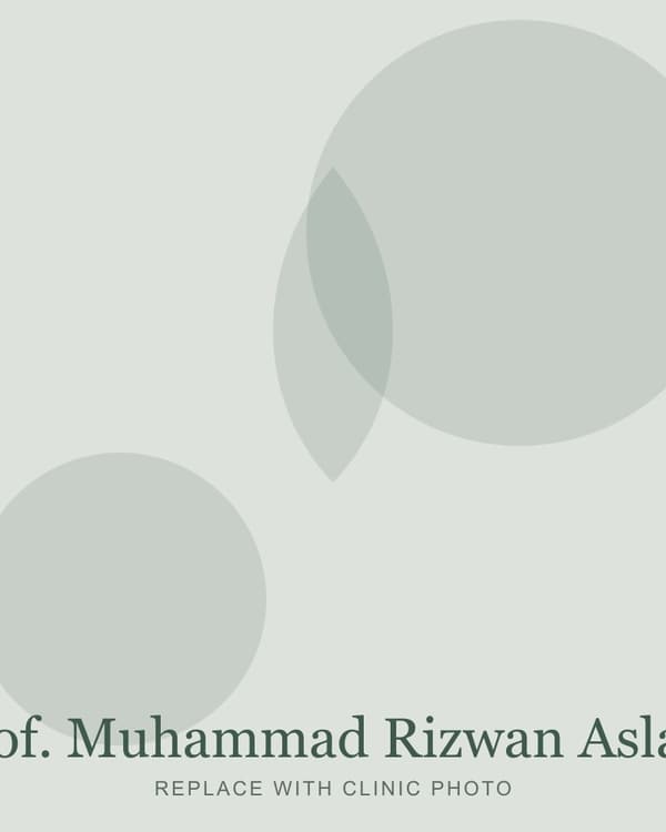 Prof. Muhammad Rizwan Aslam, plastic surgeon at Dermaplast Islamabad